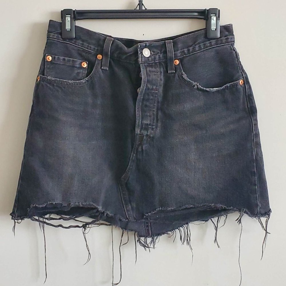 Levi's Jean Skirt 28 inch